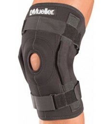 Mueller Hinged Wraparound Knee Brace